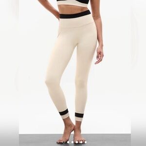 Athleta Salutation Stash High Rise
Double Up Leggings.